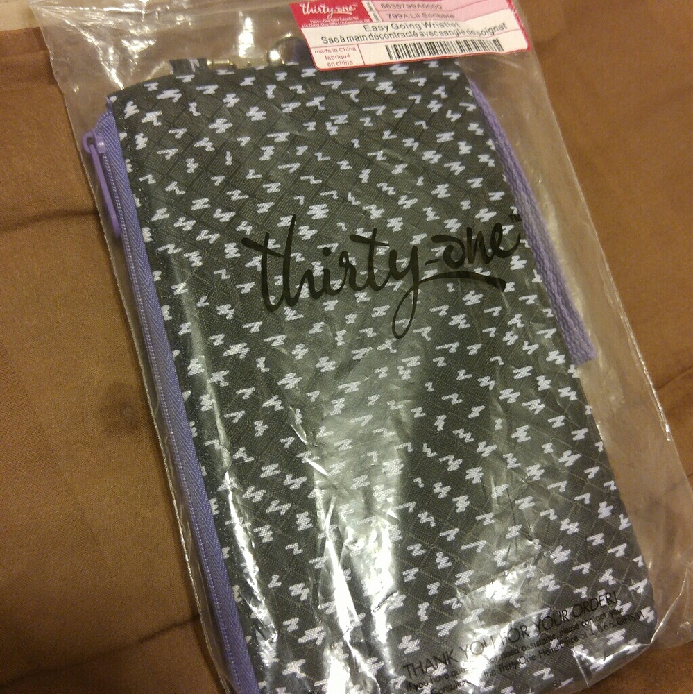 Thirty-One Easy Going Wristlet